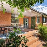 Cavalo - Explore Wine Country From This Art-Filled Family Stay