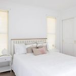 Adorable 1-Bedroom Kuzman Guesthouse
