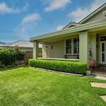 \'Micah House\' A Central Mudgee Art Deco Hideaway
