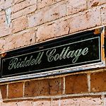 Riddell Cottage - A Federation Hideaway In Town