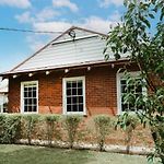 Mortimer Cottage - A Pool Oasis In Heart Of Mudgee