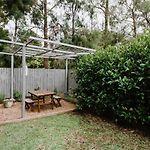 The Top Spot - A Modern All-Season Retreat
