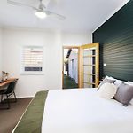 The Orange Door Mudgee -A Spacious Home In Town