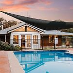 \'Wilpine\' Poolside Country Luxury Near Town