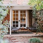 Kialla Cottage - An Idyllic Country Escape