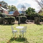 Kialla Cottage - An Idyllic Country Escape