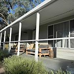 Frog Hill 8 Bedroom Luxe Rural Retreat Near Town With 2 Houses