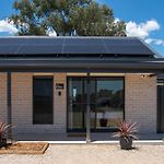 Mudgee House - Grand Serenity For Gather & Play