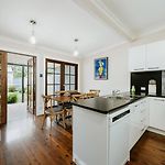 Percy\'S Cottage - Storybook Heritage Charm In Town