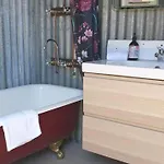 Samuels C1860 - In The Heart Of Holiday home