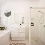 Cavalo - Explore Wine Country From Art-filled Family Holiday home Mudgee