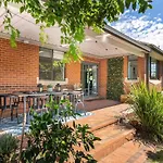 Cavalo - Explore Wine Country From This Art-Filled Family Stay