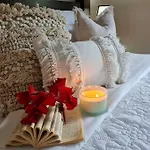 Red Lotus Retreat *