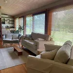 The Coach House On River And Park