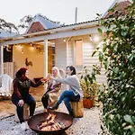 Riddell - A Federation Hideaway In Town Holiday home