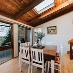 Ilkley House - A Refreshing Family Rural Getaway