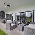 3 Bedroom Bungalow In The Heart Of Town