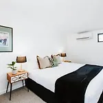 'the Gladstone' An Expansive Outdoor Oasis In Town Mudgee