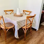 Centrally Located 3 Bedroom Cottage - Pet Friendly