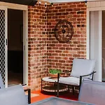 Macquarie Manor - Experience Grand Country Living Holiday home