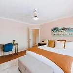 Macquarie Manor - Experience Grand Country Living Holiday home