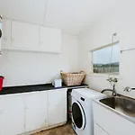 Burrundulla - Tranquil Country Allure Holiday home *