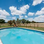 Burrundulla - Tranquil Country Allure Holiday home *