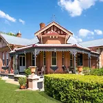 Luxury At Lauralla - An Elegant Victorian Escape