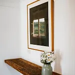 Mygoura - Charming Country Living In Town Holiday home *