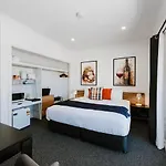 Waratah Suite - Experience Cosy Country Charm