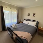 Comfy And Relaxing Stay - Rest Easy Mudgee Cottage