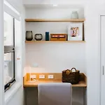 Luxury Retreats - Group Getaway Near Wineries *