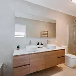 Luxury Retreats - Group Getaway Near Wineries