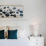 The Farm - Refined Country Retreat Near Town Centre