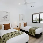 The Farm - Refined Country Retreat Near Town Centre Holiday home