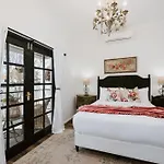 \'Mudgee Maison\' A Charming Vintage Country Escape