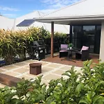 Apartment Red Lotus Retreat