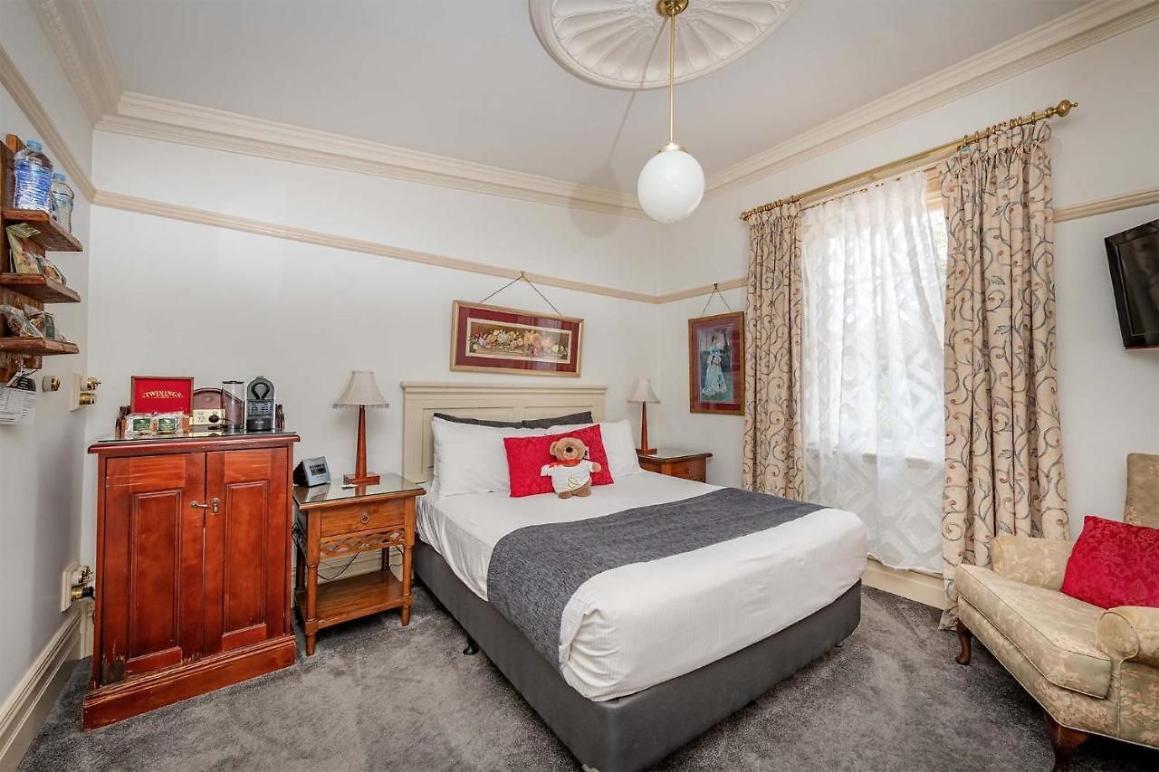 Cobb & Co Court Boutique Hotel 4*