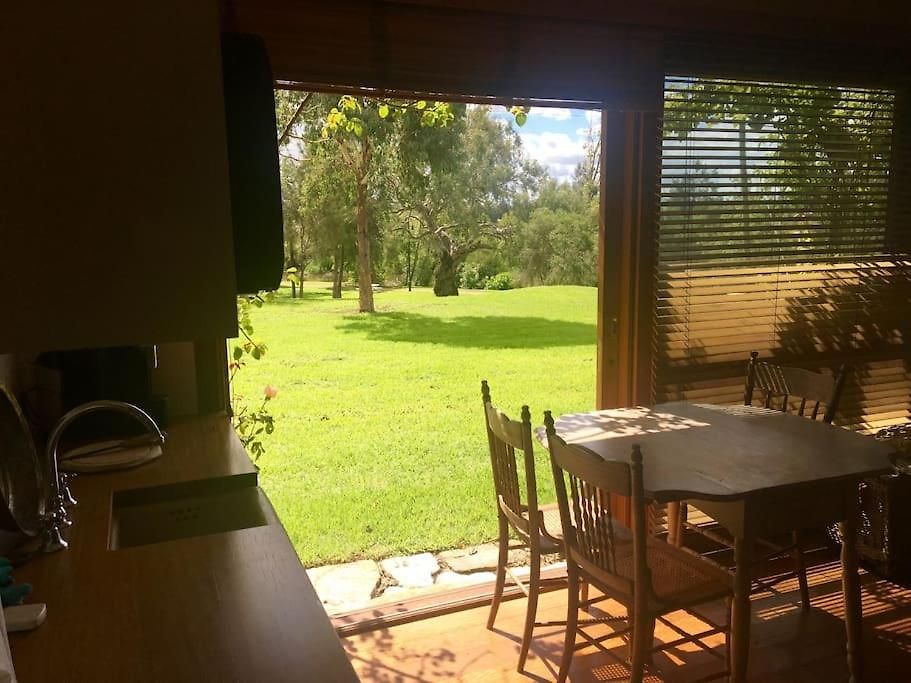 The Coach House On River And Park *