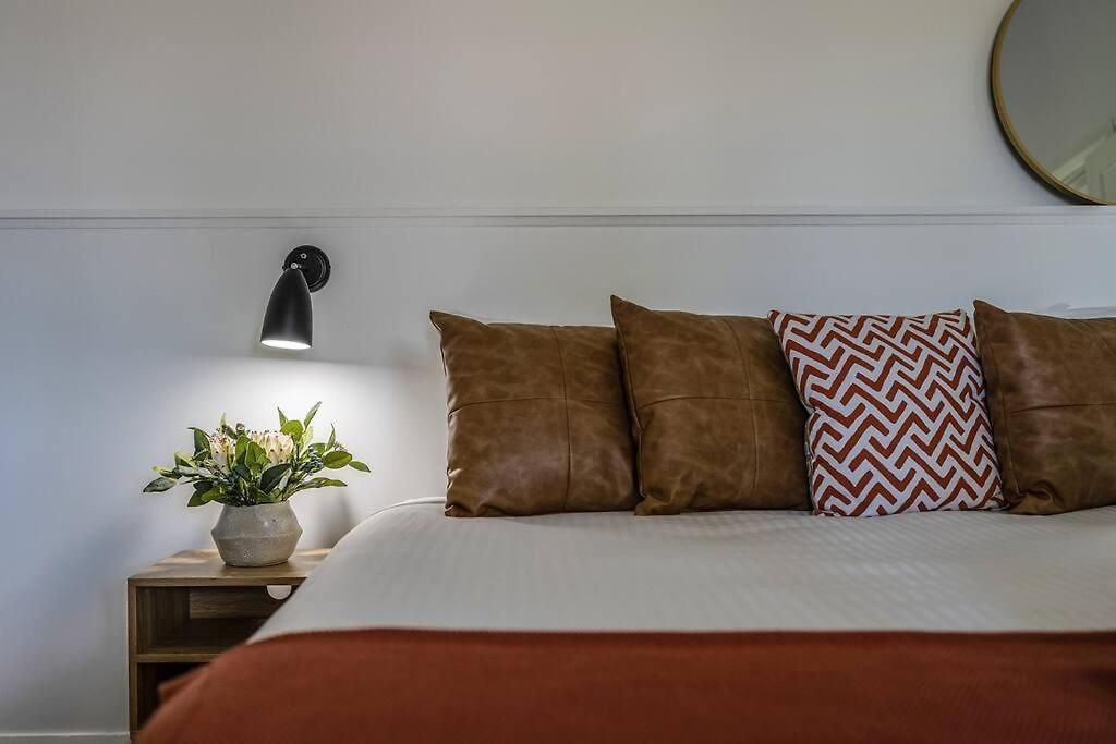 Sunny Federation Charm In At Bunbinya * Mudgee