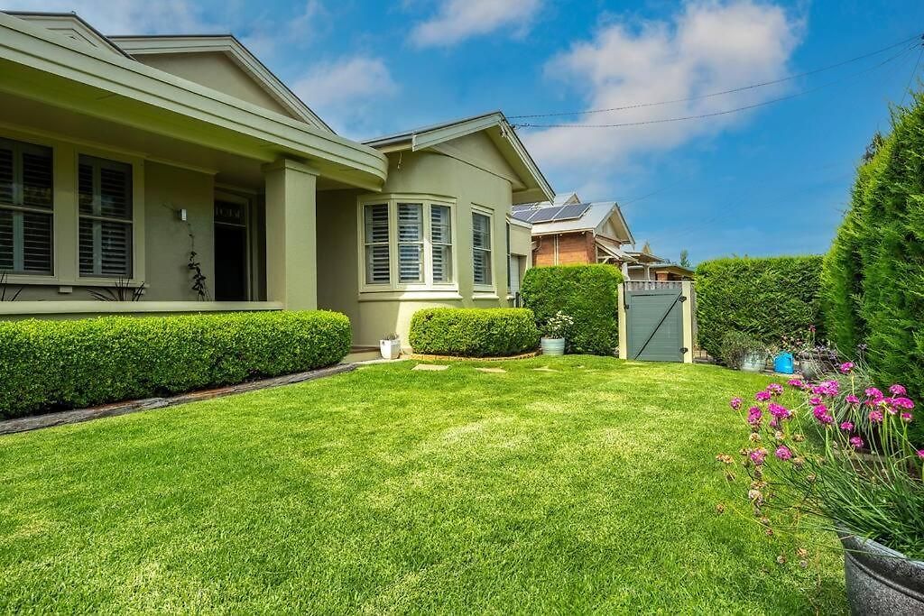 'micah House' A Art Deco Hideaway Holiday home