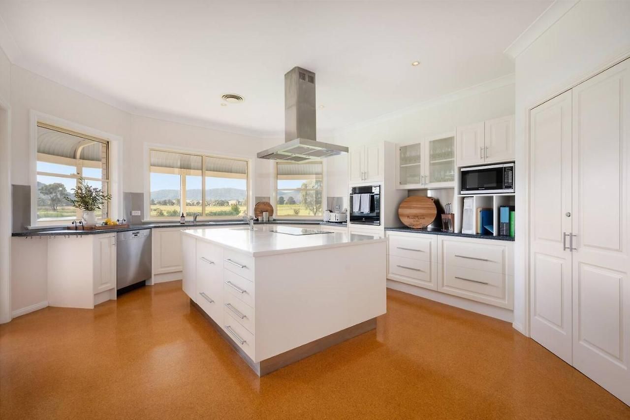 'orana Grove' Reset At A Vineyard Getaway Mudgee
