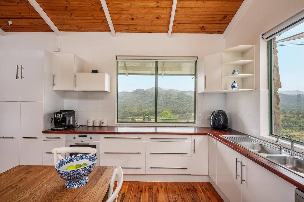 Holiday home The Riverstone Luxury Eco In The Hills