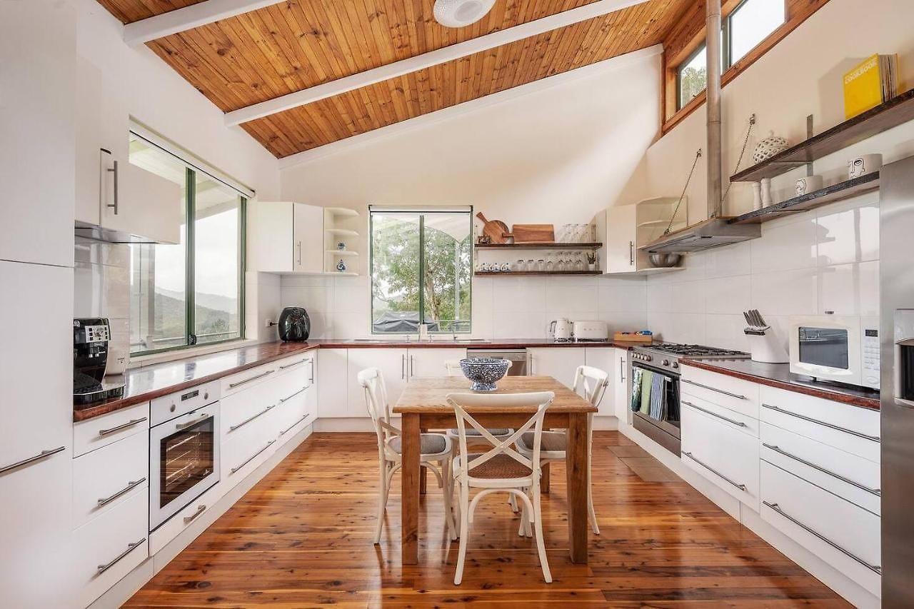 Holiday home The Riverstone Luxury Eco In The Hills