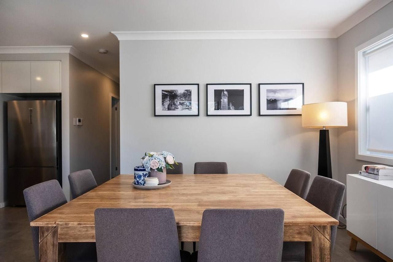'huxley House' An Elegant Retreat With Backyard