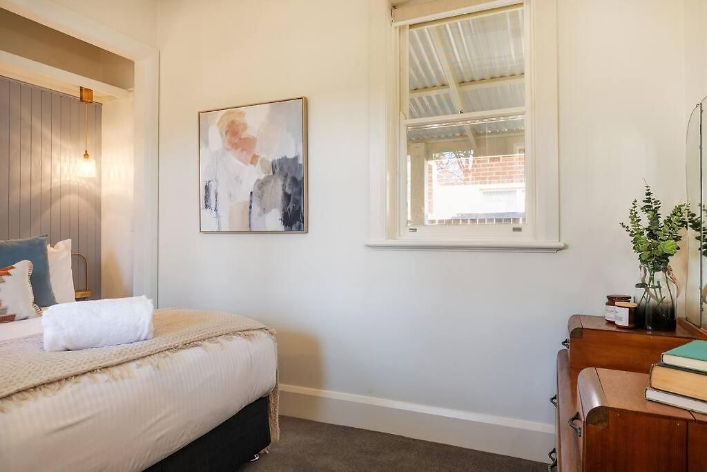 'micah House' A Art Deco Hideaway