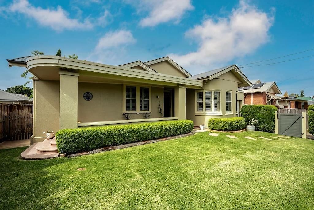 'micah House' A Art Deco Hideaway *