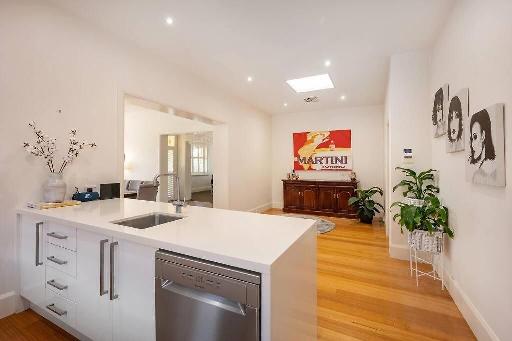 'micah House' A Art Deco Hideaway Holiday home Mudgee