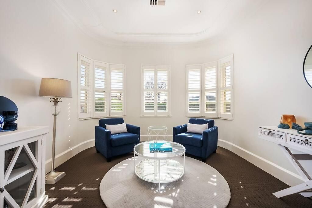 'micah House' A Art Deco Hideaway