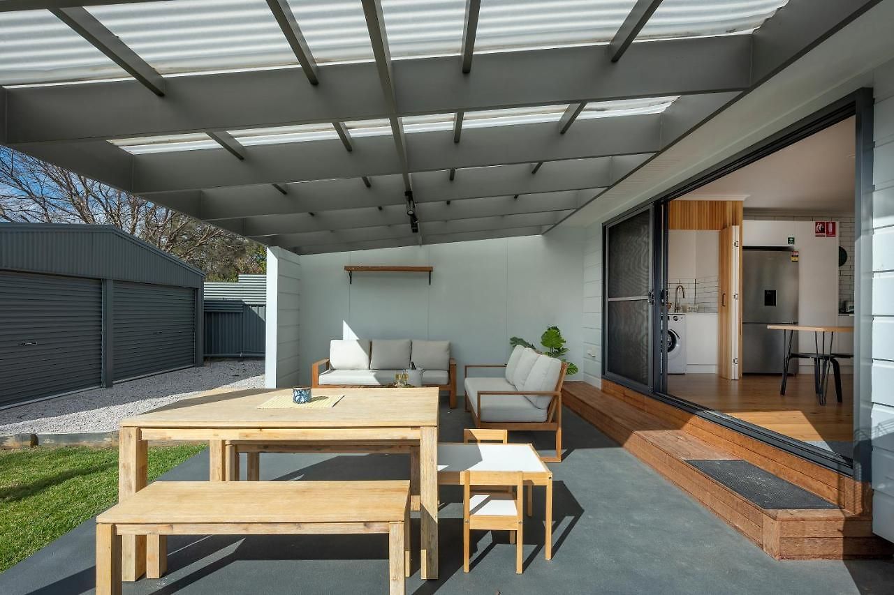 'mudgee Burrow' A Stylish Family Holiday home Mudgee